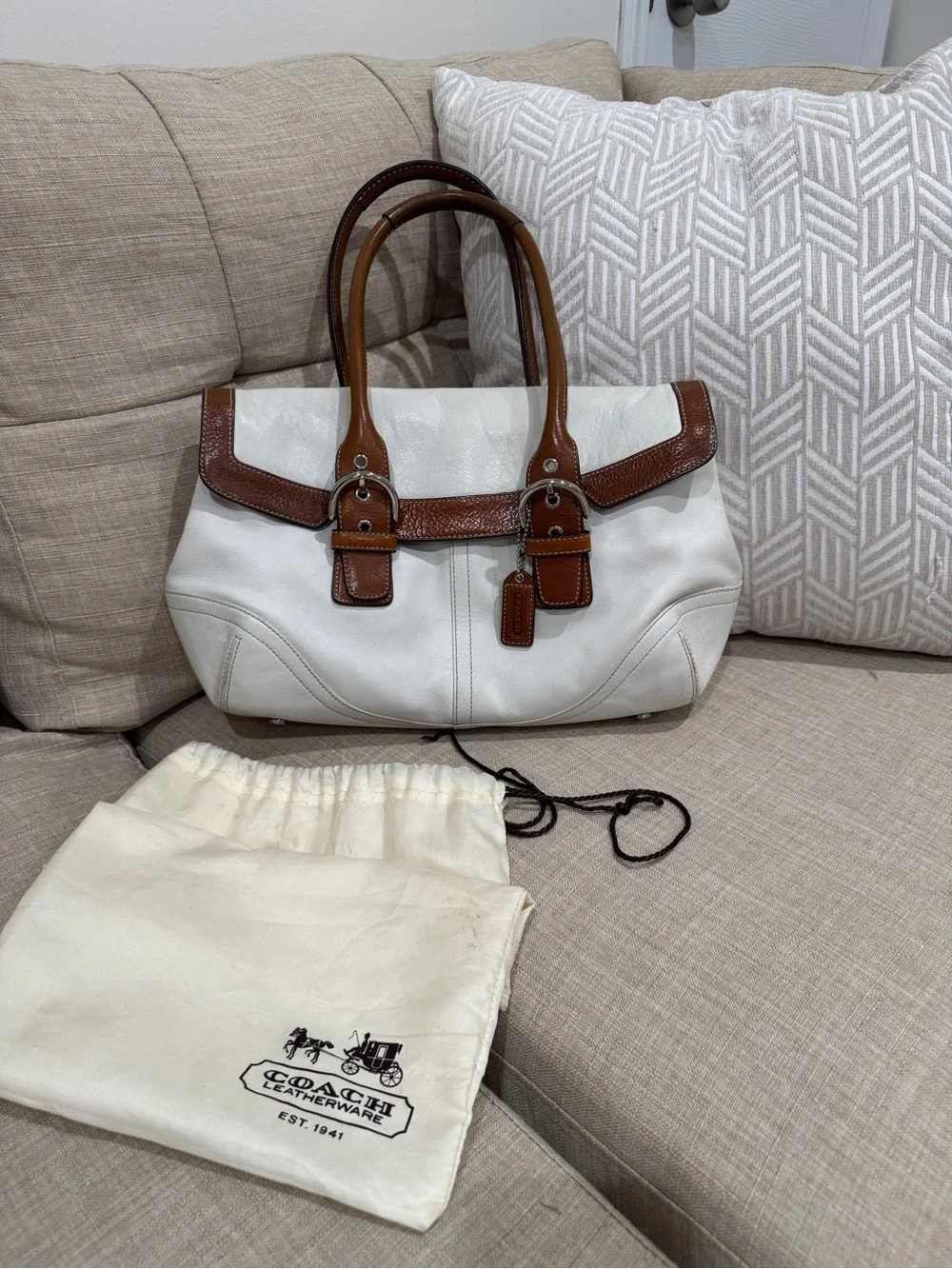 Vintage Coach White Leather Shoulder Tote with Brown Trim